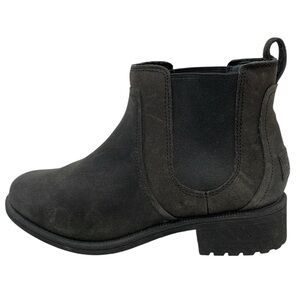 UGG Black Ankle Booties with Sleek Design Chelsea Size 6.5 Bonham Suede Leather
